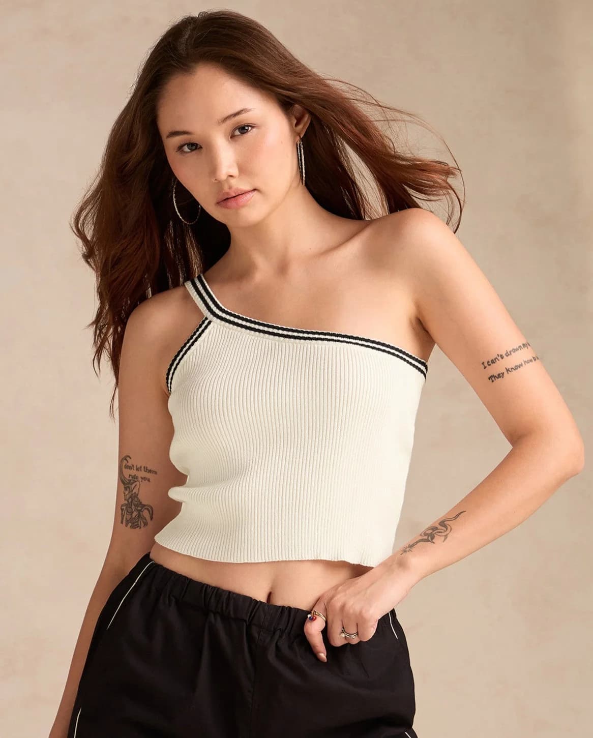 Women's White Casual Solid Slim Fit Tank