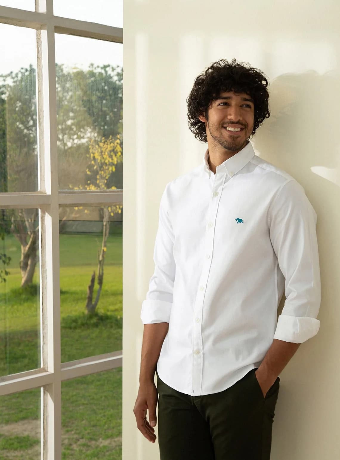 Men's White Casual Solid Regular Fit Cotton Shirt