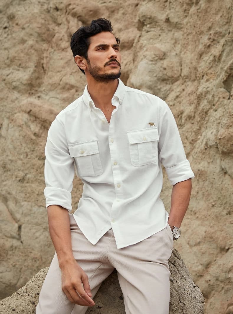 Men's White Casual Solid Regular Fit Shirt