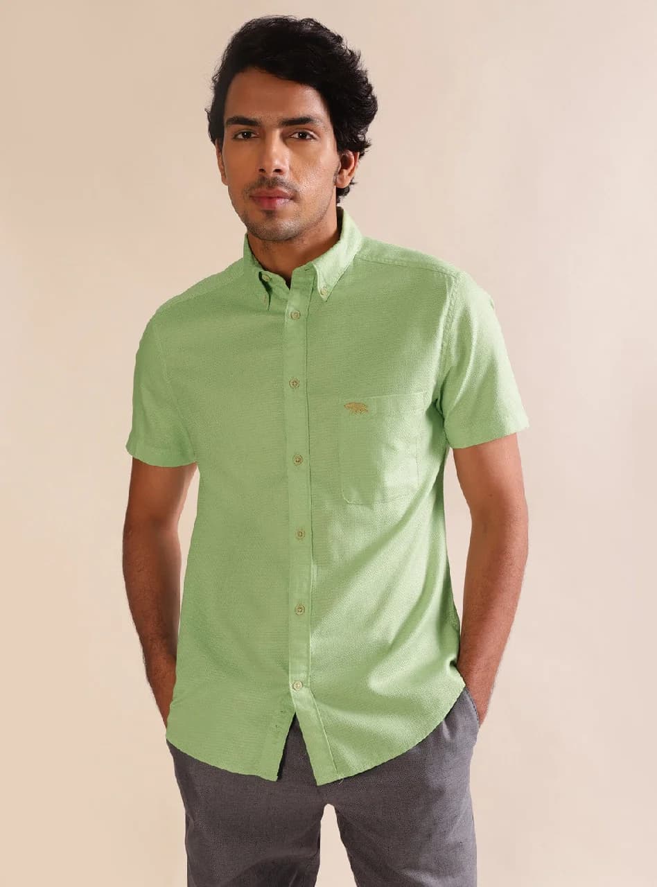 Men's Green Casual Solid Regular Fit Cotton Shirt