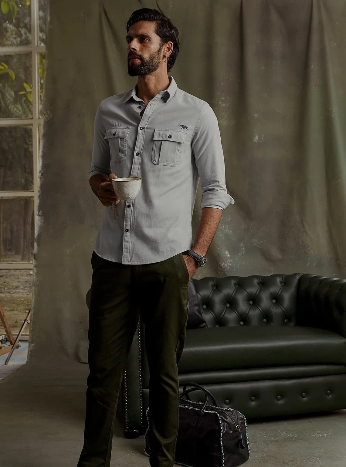 Men's Grey Casual Solid Slim Fit Cotton Shirt