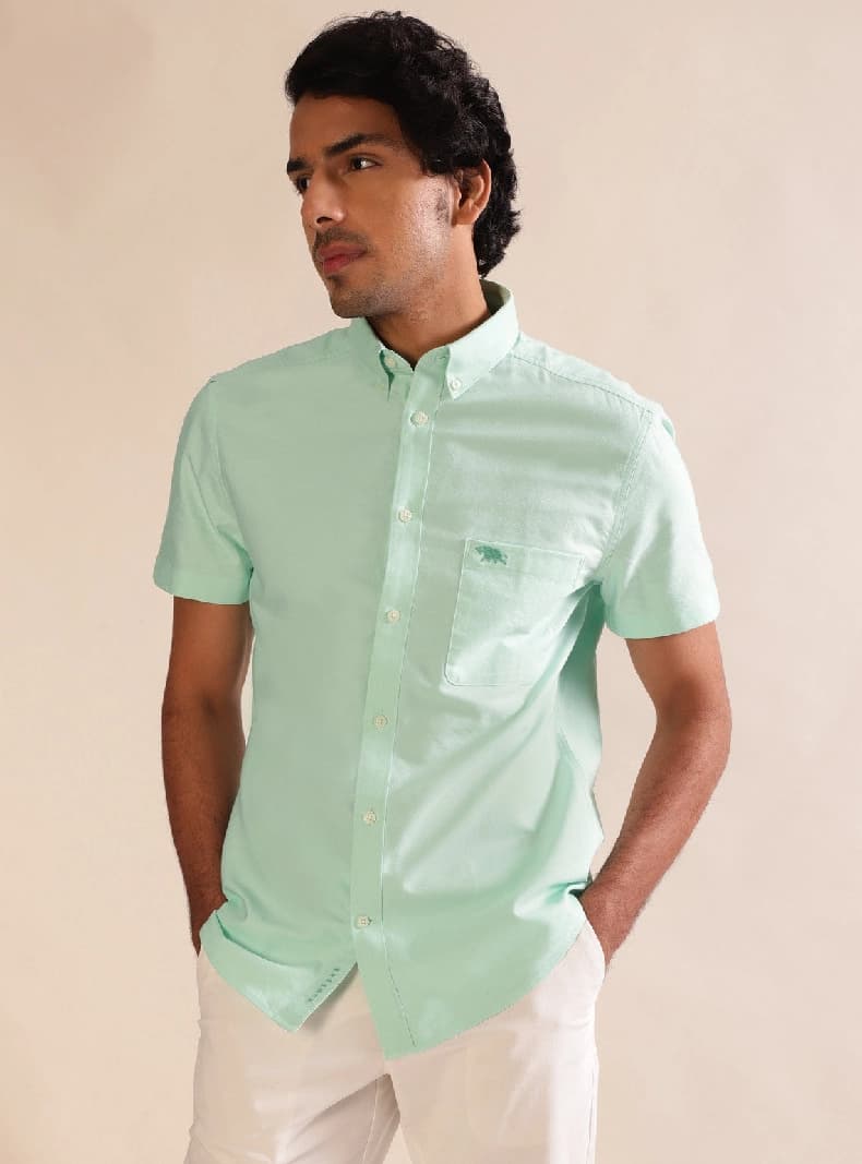 Men's Green Casual Solid Slim Fit Shirt