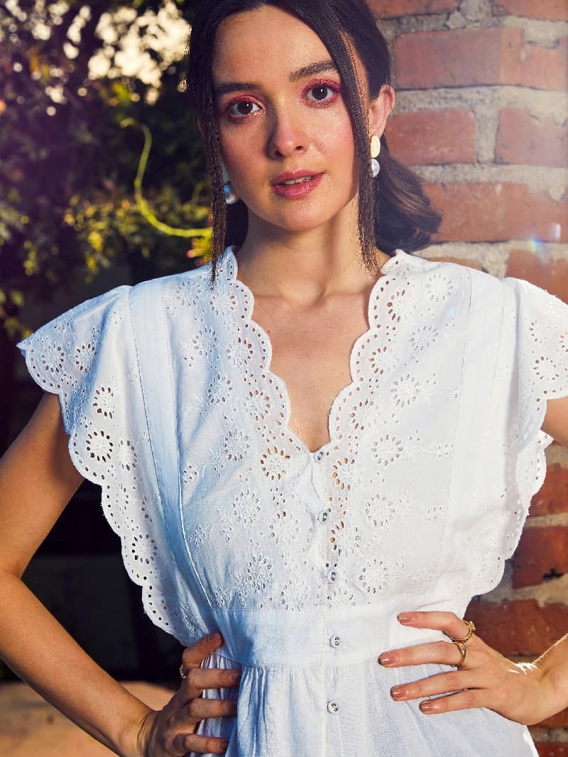 Women's White Casual Solid Regular Fit Top