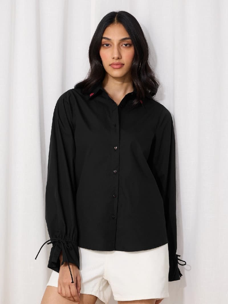 Women's Black Casual Regular Fit Shirt