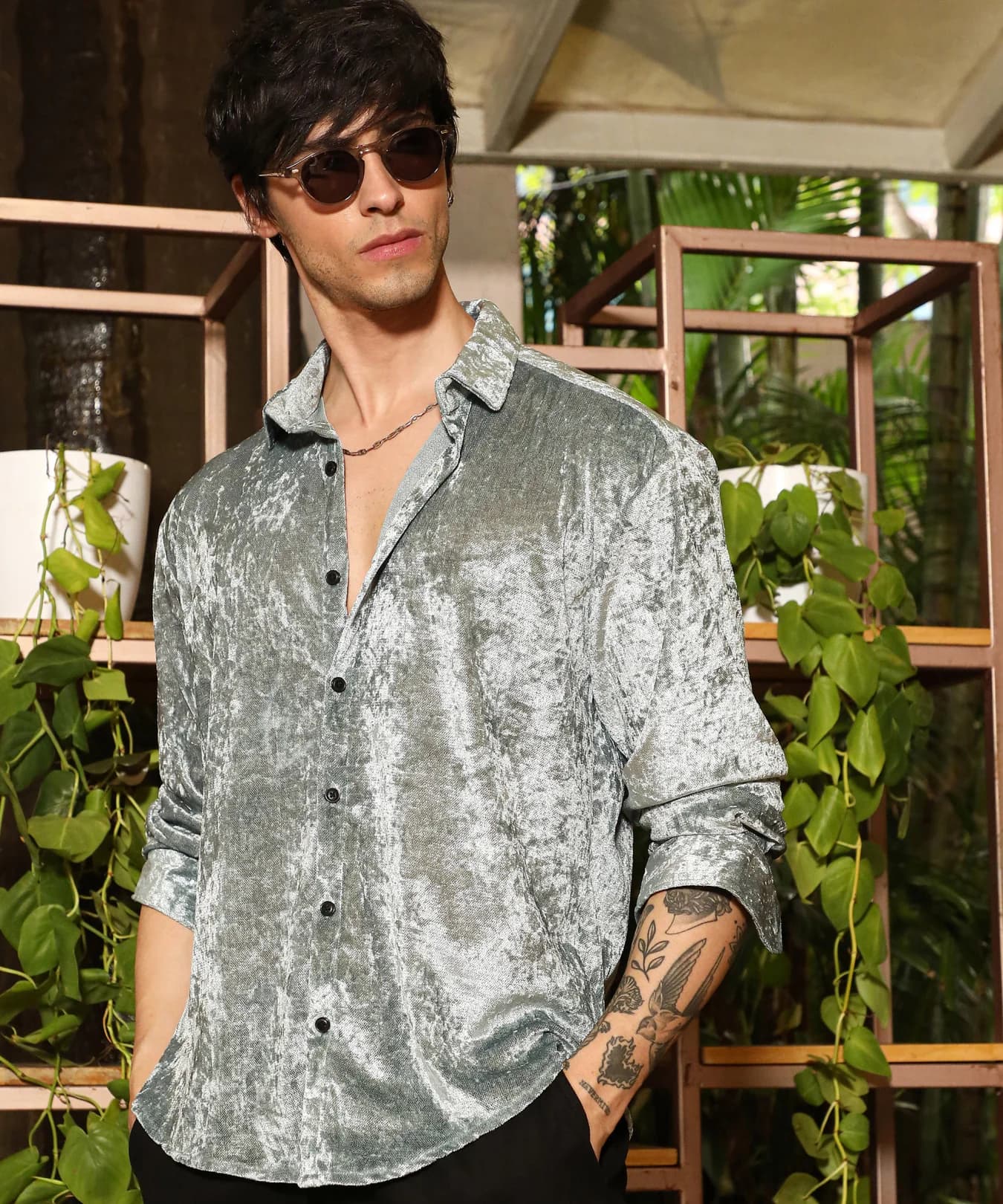 Men's Green Casual Solid Shirt