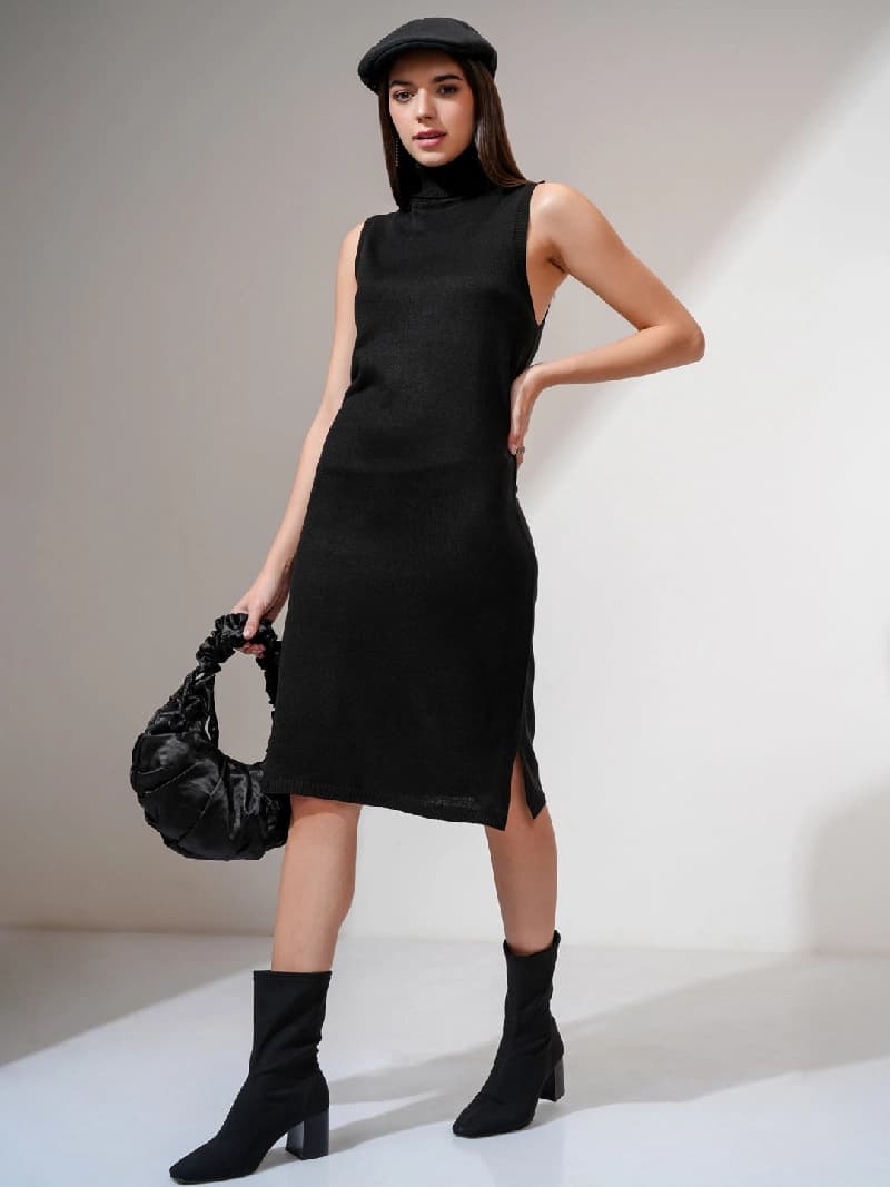 Women's Black Casual Solid Regular Fit Sweater