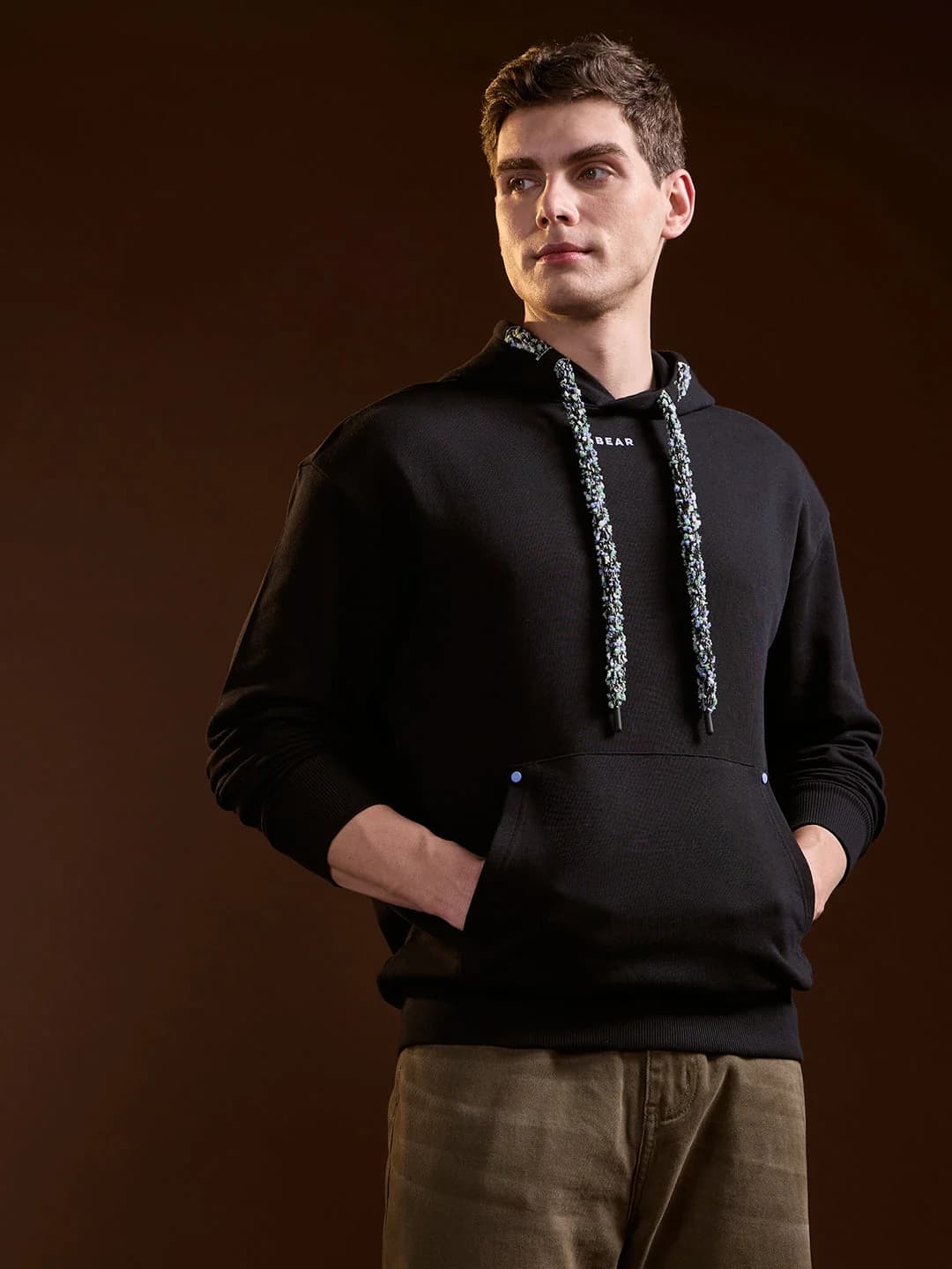 Men's Black Casual Solid Regular Fit Hoodie