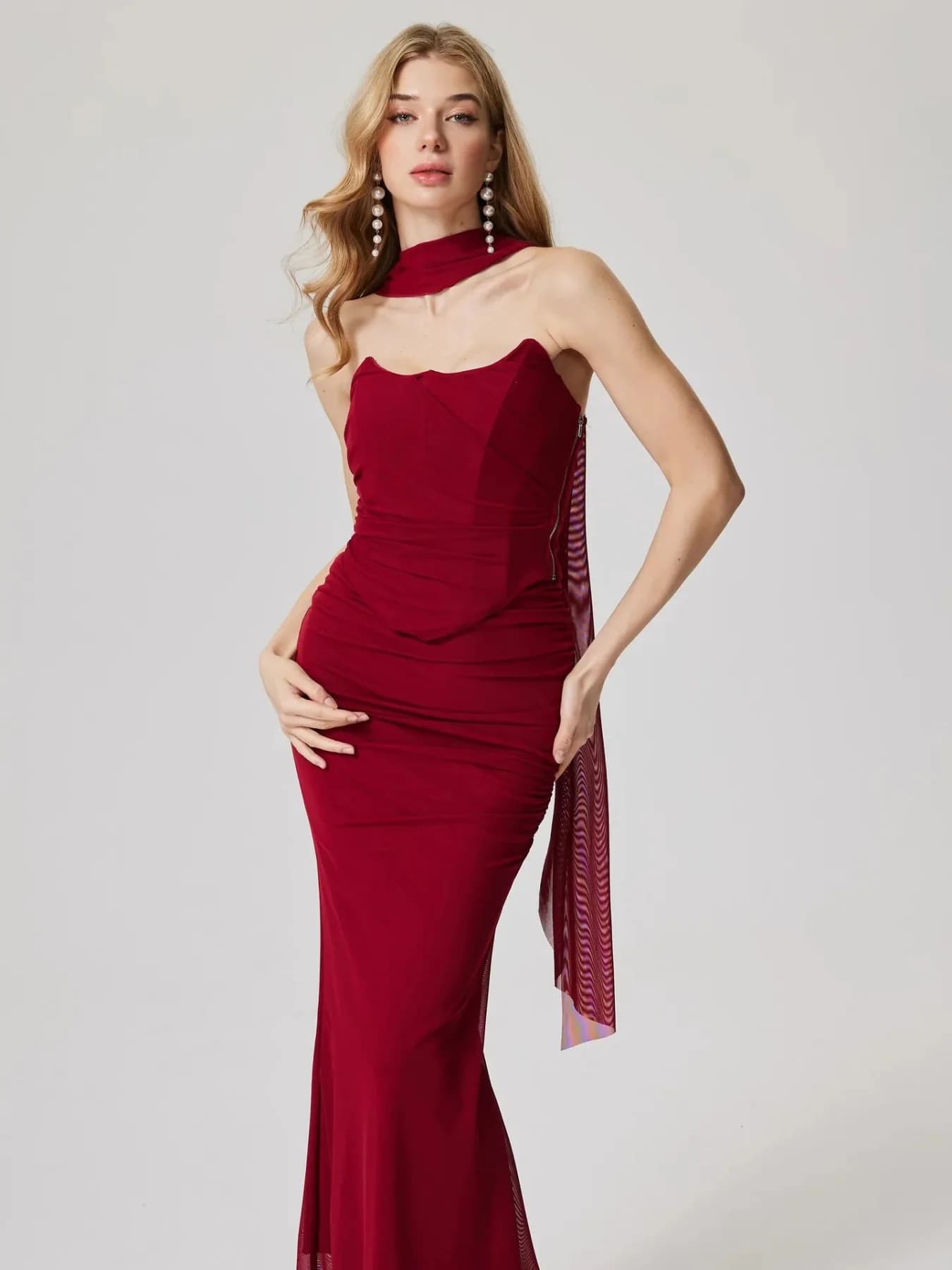 Women's Red Party Solid Skinny Fit Dress