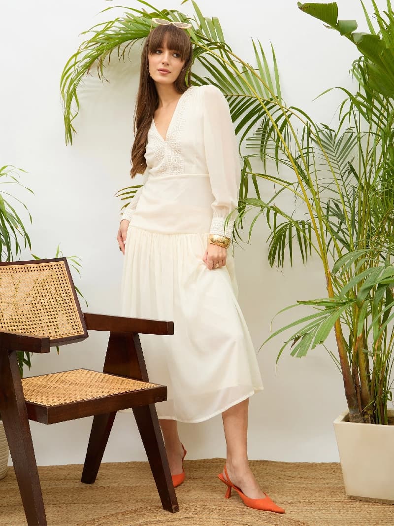 Women's White Casual Regular Fit Dress