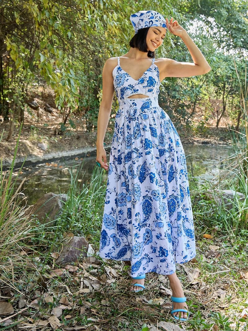 Women's Blue Casual Regular Fit Dress