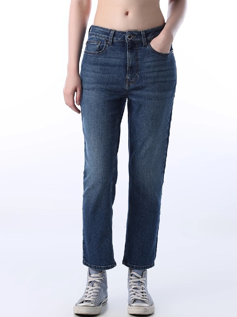 Women's Blue Casual Straight Fit Jeans