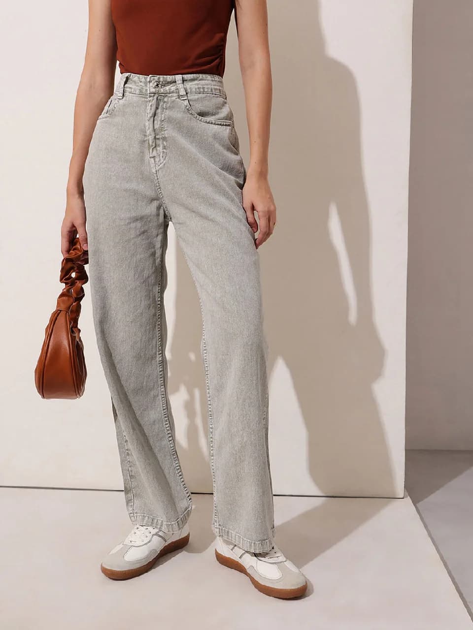 Women's Grey Casual Solid Straight Fit Jeans