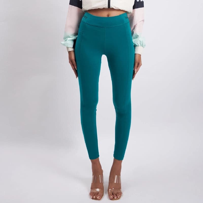 Women's Green Sports Solid Skinny Fit Legging