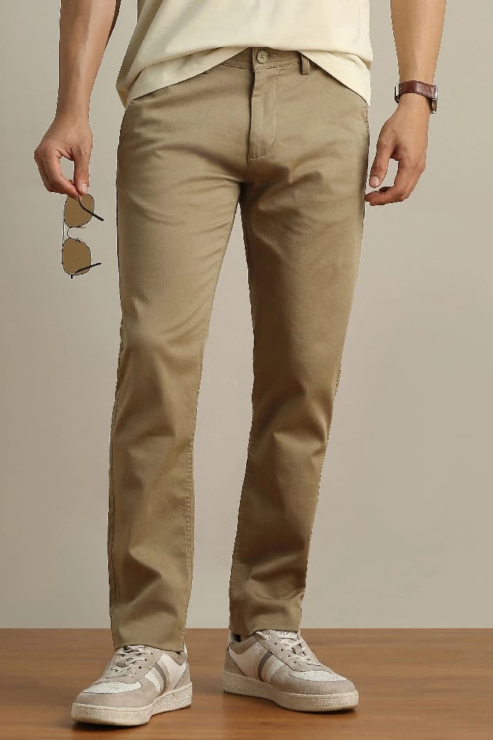 Men's Beige Casual Solid Slim Fit Trouser