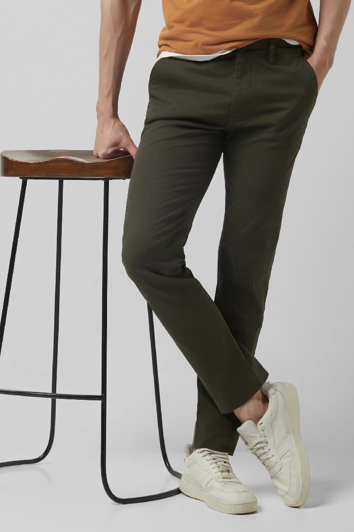 Men's Green Casual Solid Slim Fit Trouser