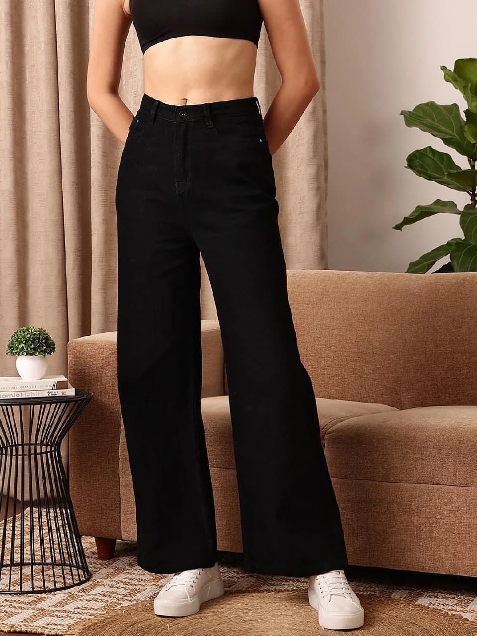 Women's Black Casual Solid Straight Fit Jeans