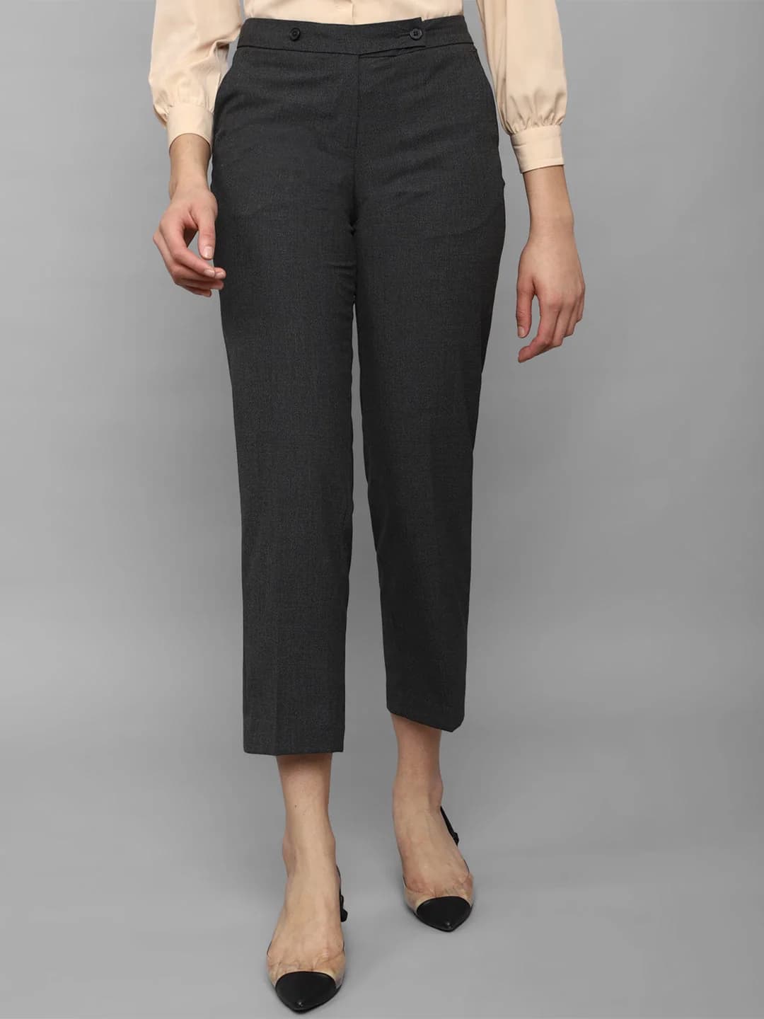 Women's Grey Casual Solid Tapered Fit Trouser