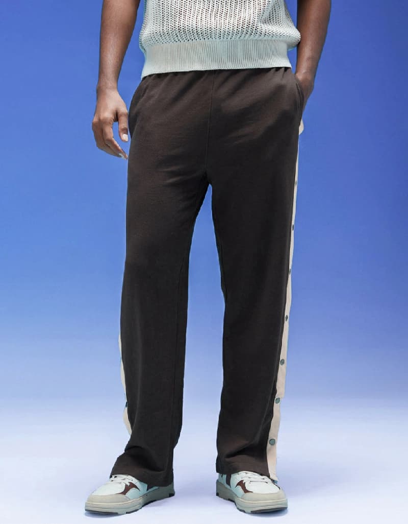 Men's Brown Casual Solid Straight Fit Cargo