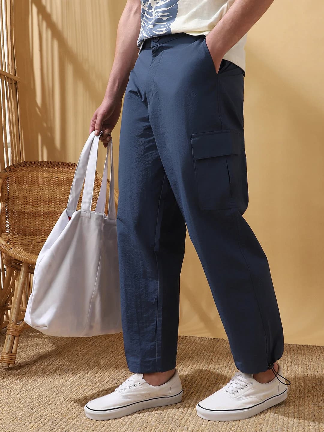 Men's Blue Casual Solid Straight Fit Trouser