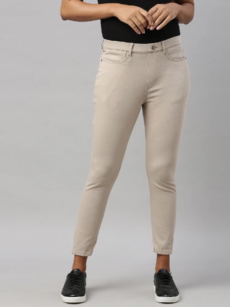 Women's Beige Casual Solid Slim Fit Jegging