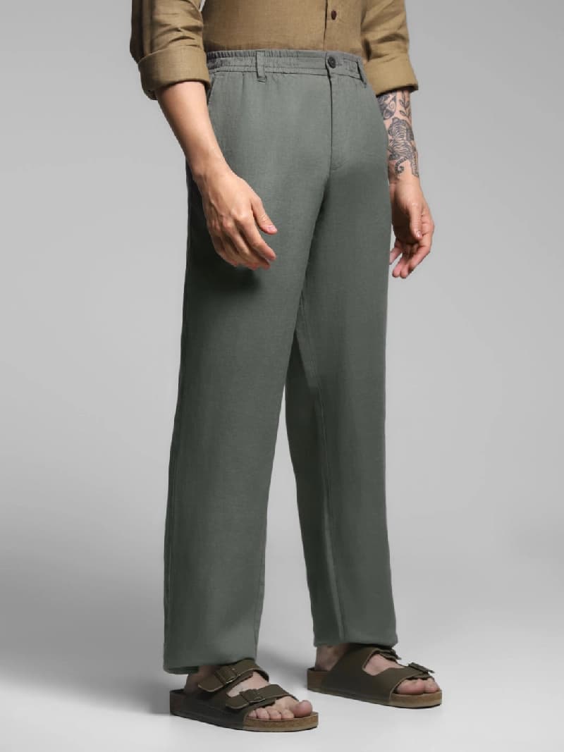 Men's Green Work Slim Fit Solid Chinos