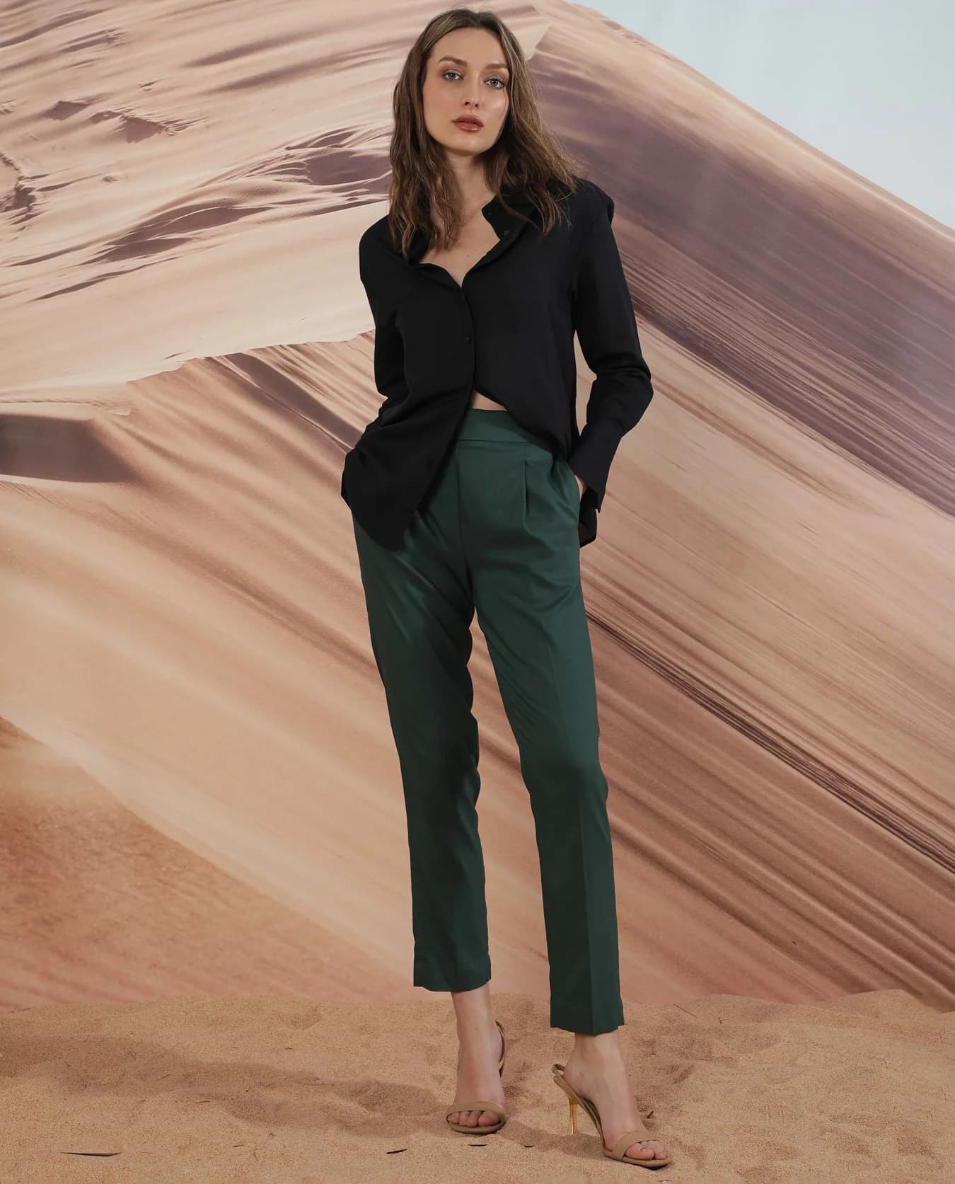 Women's Green Casual Solid Tapered Fit Trouser