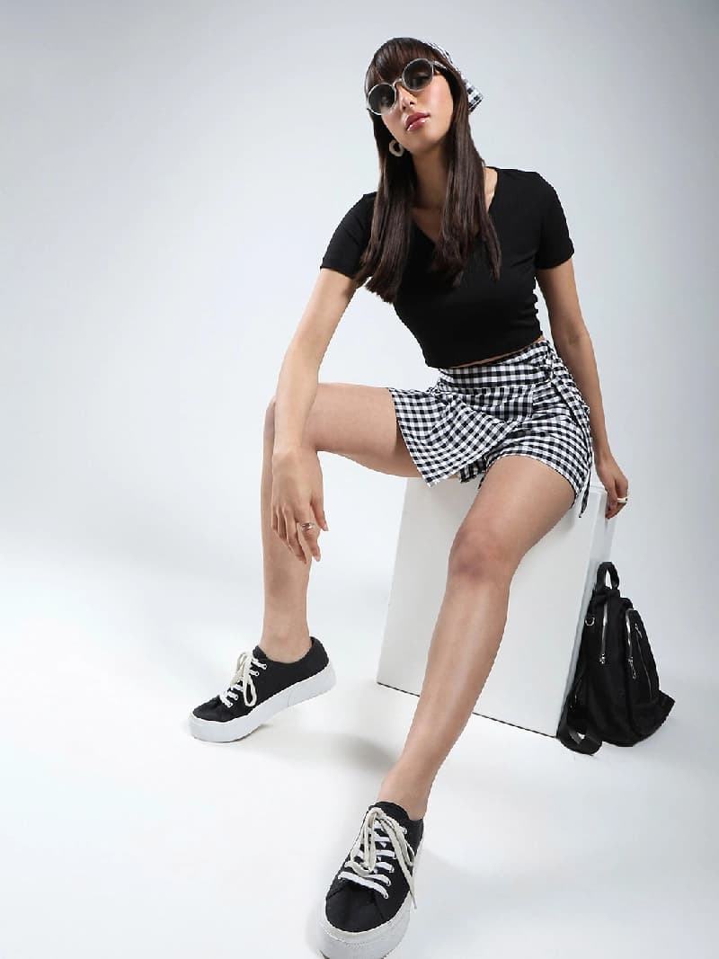 Women's Black Casual Checked Skirt