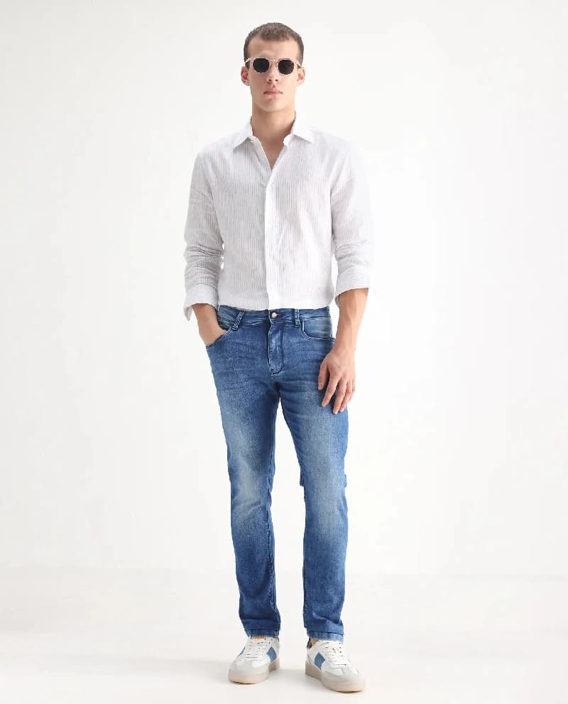 Men's Blue Casual Solid Slim Fit Jeans
