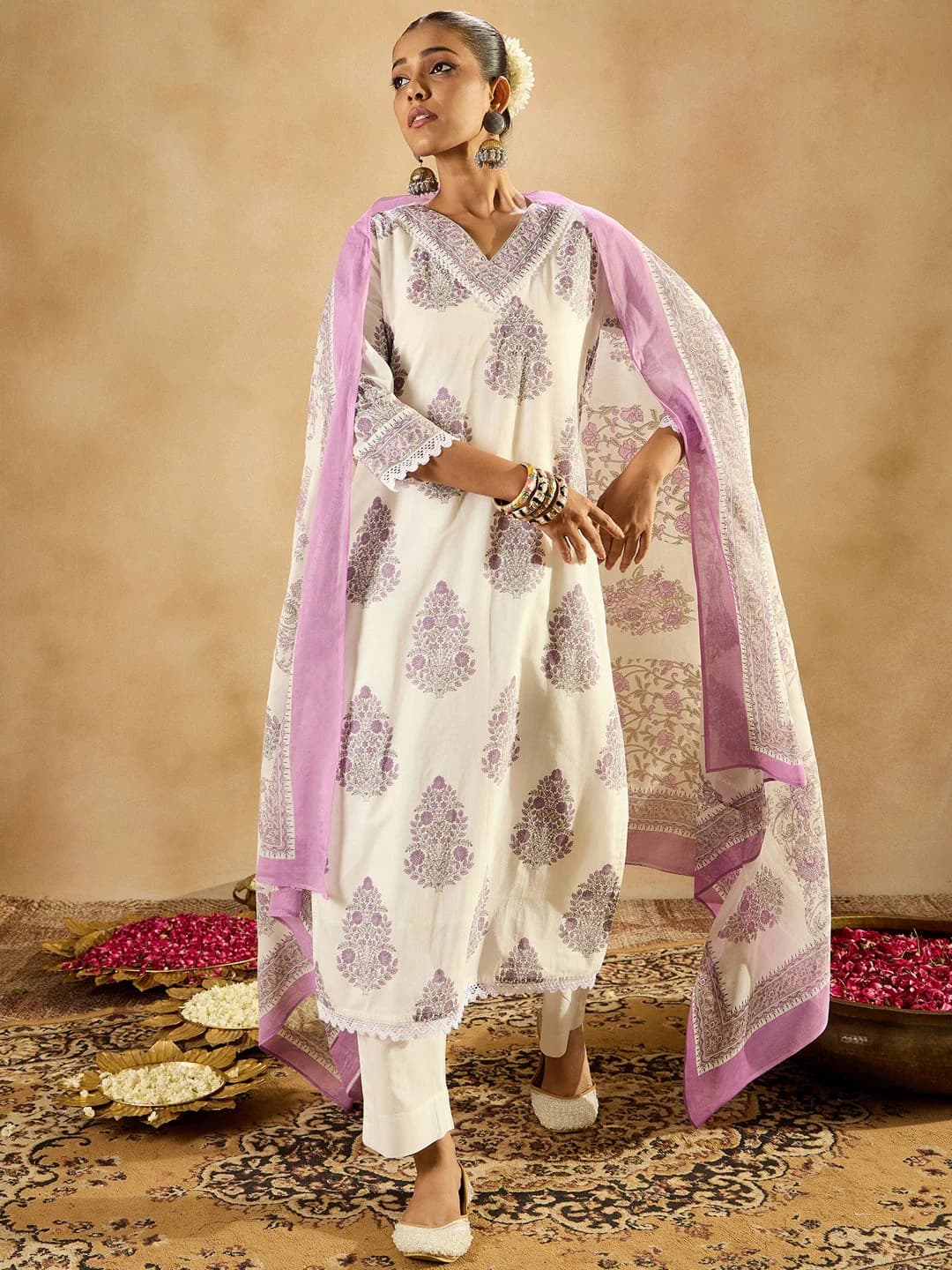 Women's White Festive Kurta Set
