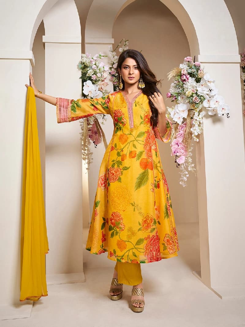 Women's Yellow Festive Printed Kurta Set