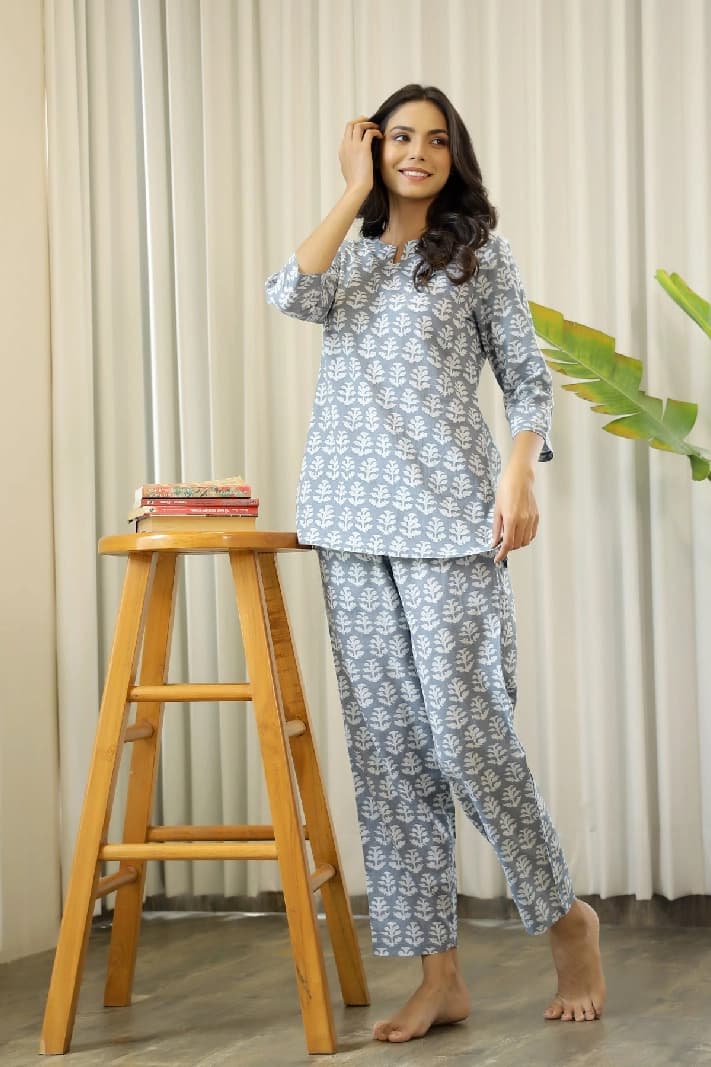 Women's Grey Casual Printed Pyjama Set