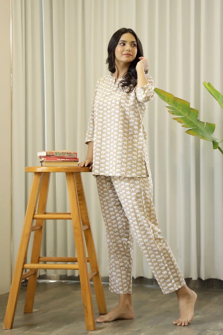 Women's Beige Daily Printed Three Quarter Sleeves Pyjama Set