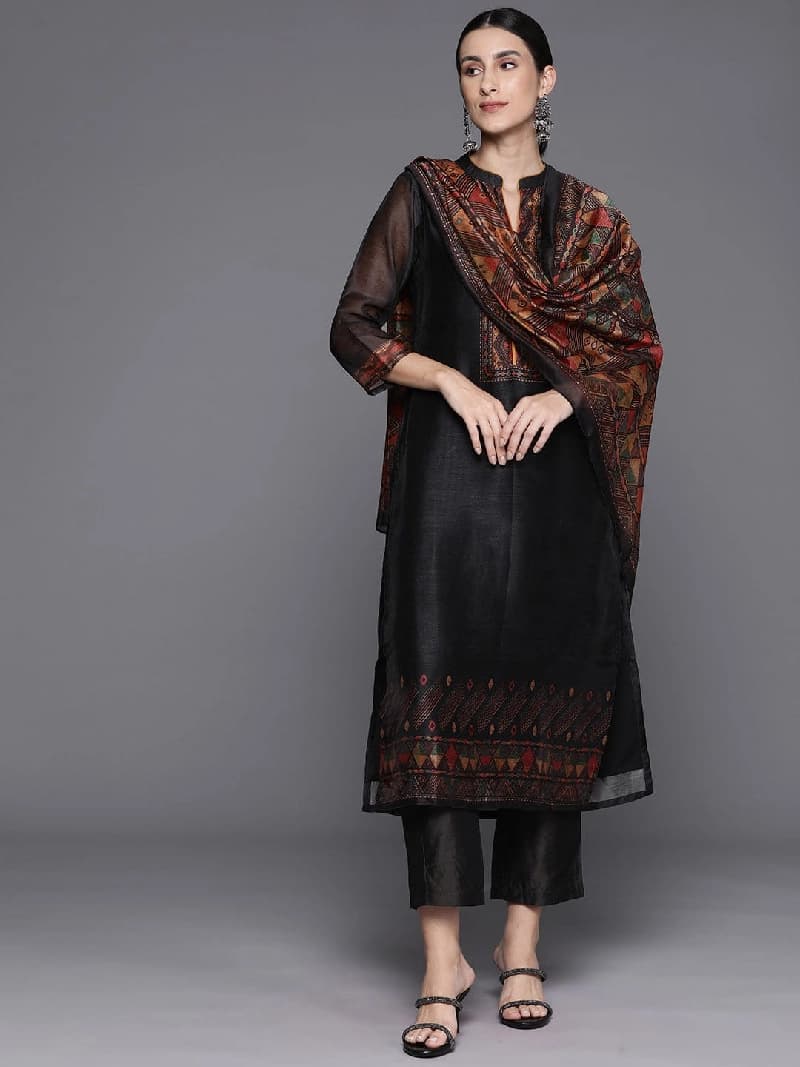 Women's Black Festive Printed Kurta Set