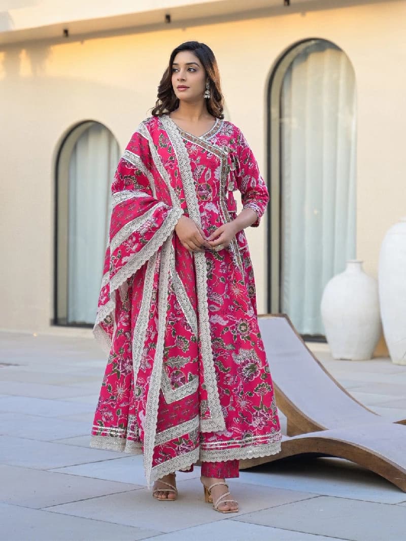Women's Pink Festive Printed Kurta Set