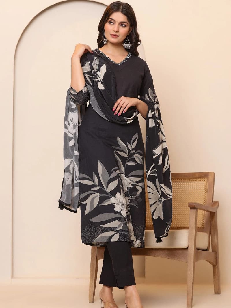 Women's Black Festive Printed Kurta Set
