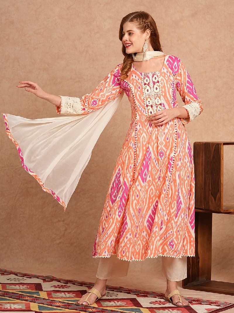 Women's Pink Festive Printed Kurta Set