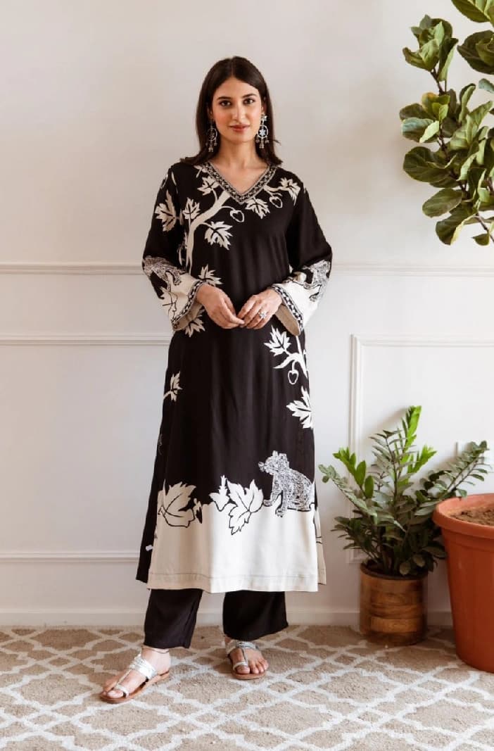Women's Black Casual Printed Kurta Set