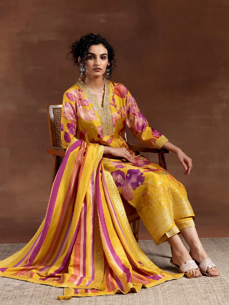 Women's Yellow Casual Printed Kurta Set