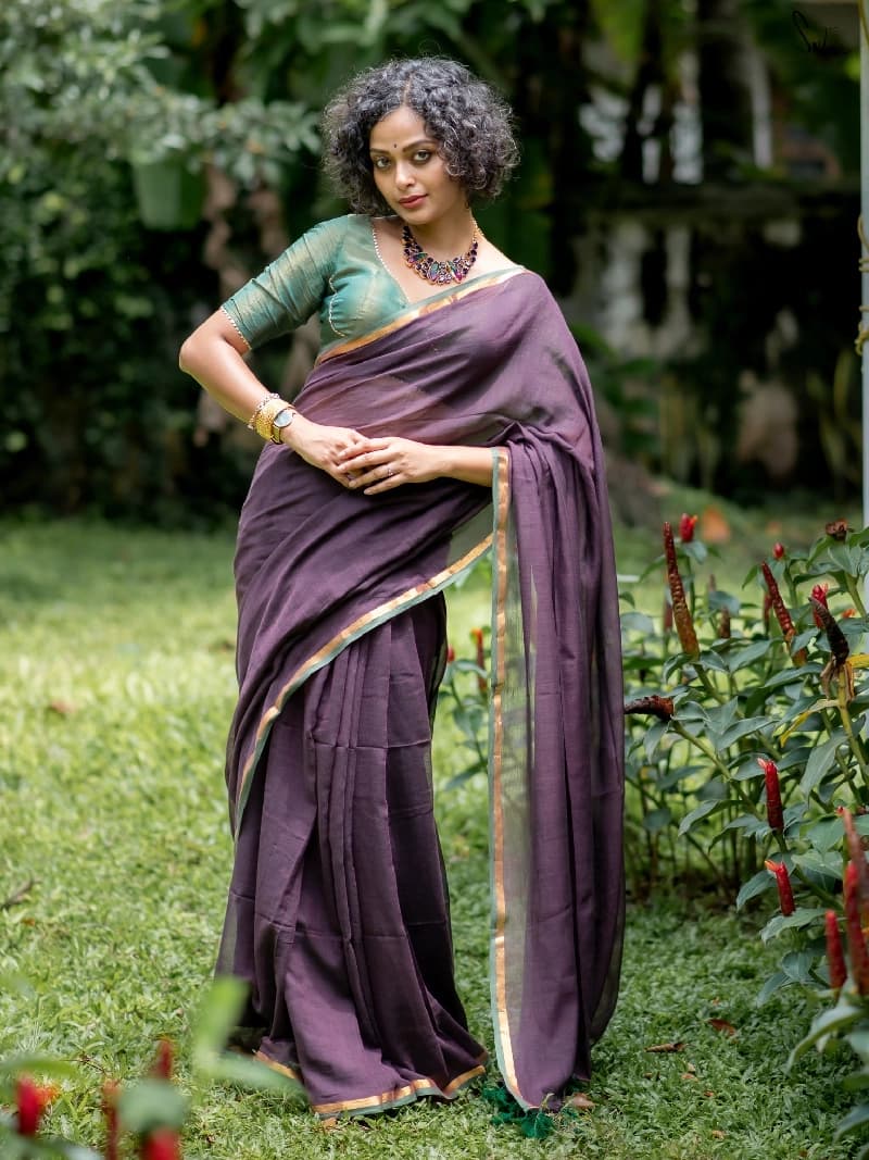 Women's Purple Casual Solid Regular Fit Saree