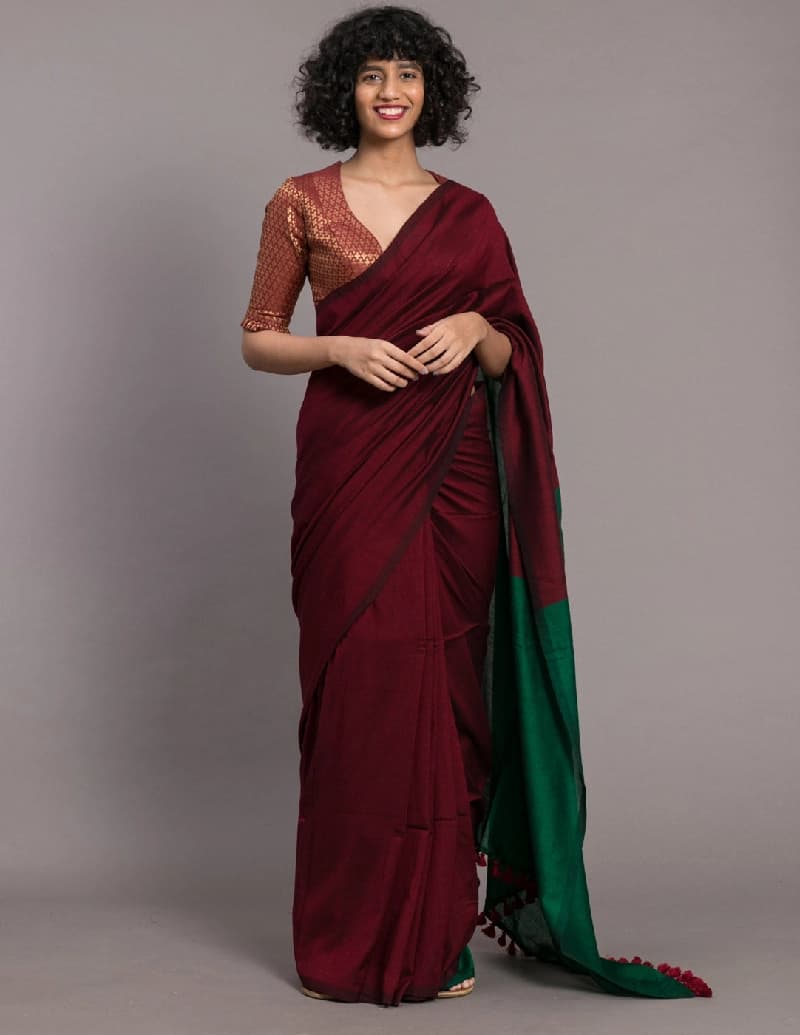 Women's Red Casual Colorblocked Regular Fit Saree