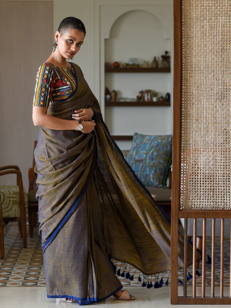 Women's Brown Casual Saree