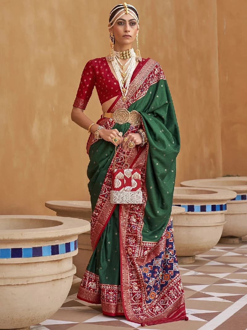 Women's Green Party Regular Fit Saree