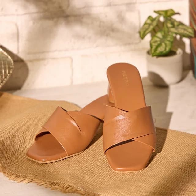 Women's Brown Casual Sandals