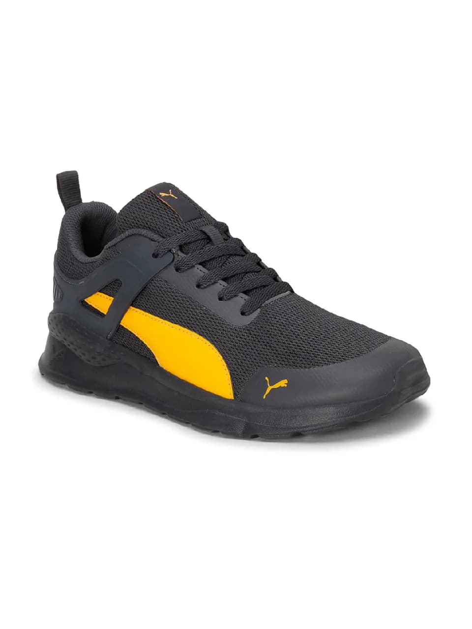 Men's White Casual Amaze Runner Sneaker