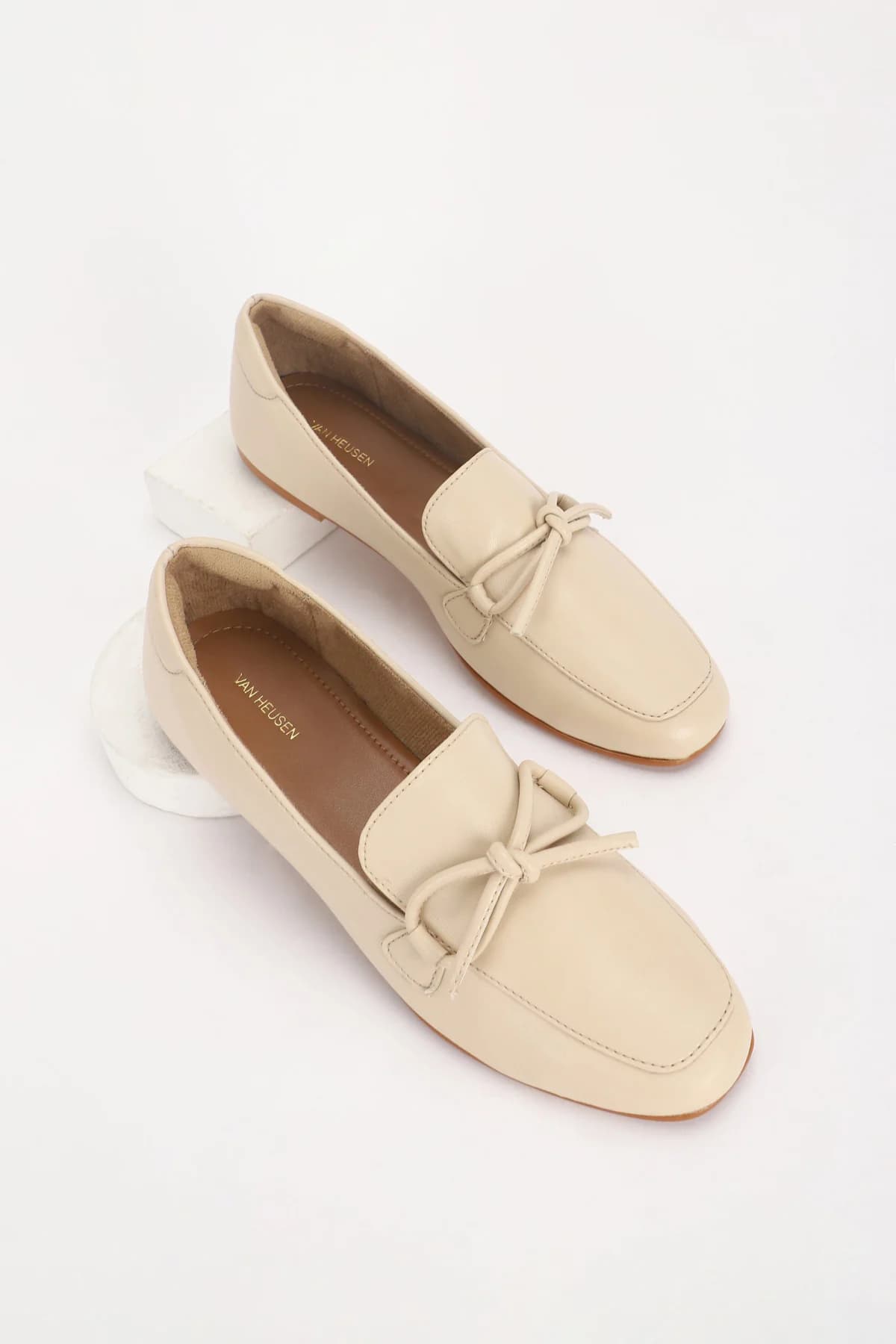 Women's Beige Casual Self Design Loafers