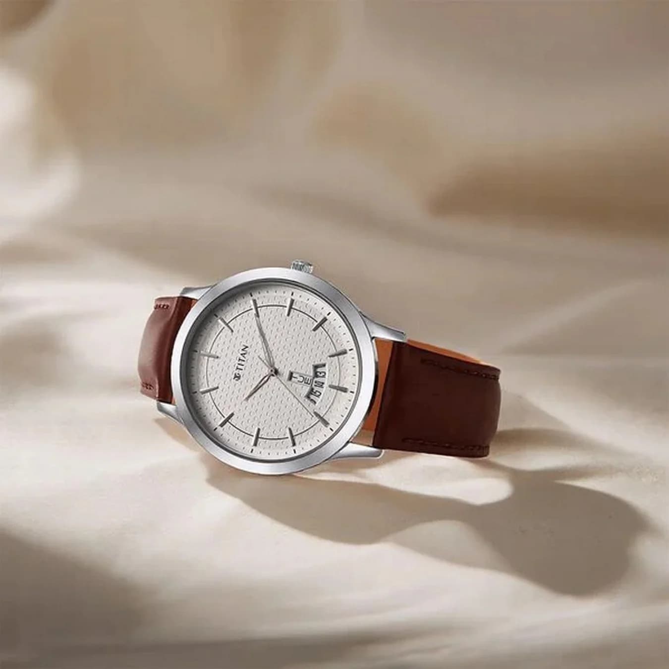 Men's Karishma Silver White Round Dial Watch - NT1825SL15