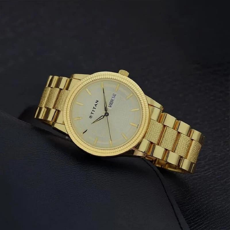 Men's Karishma Light Champagne Round Dial Watch - NT1650YM06