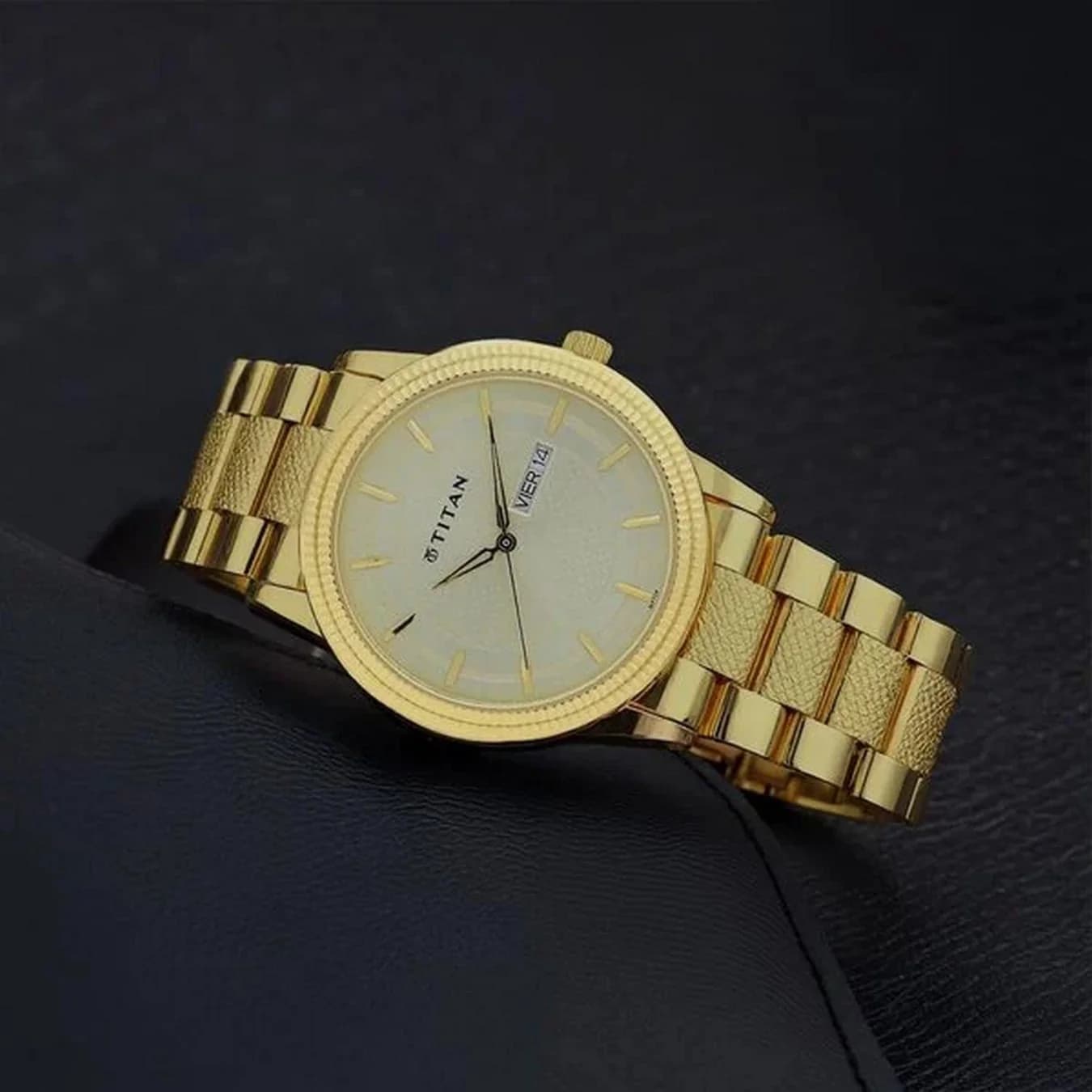 Men's Karishma Light Champagne Round Dial Watch - NT1650YM06