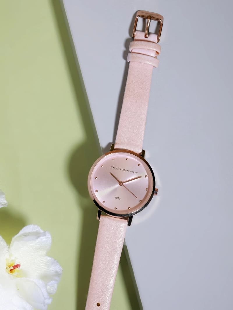 Women's Pink Casual Round Analogue Watch-FCN00080F