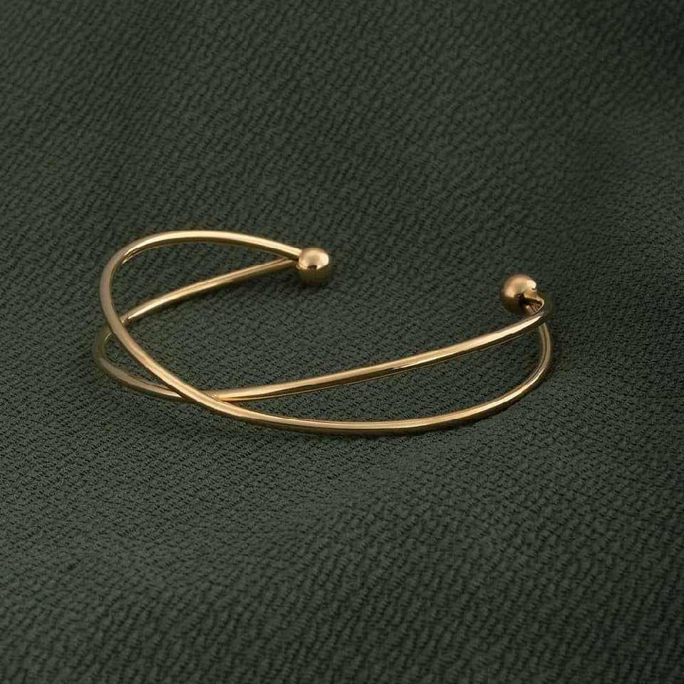 Women's Gold Crossover Kada Bracelet Waterproof & Anti-Tarnish